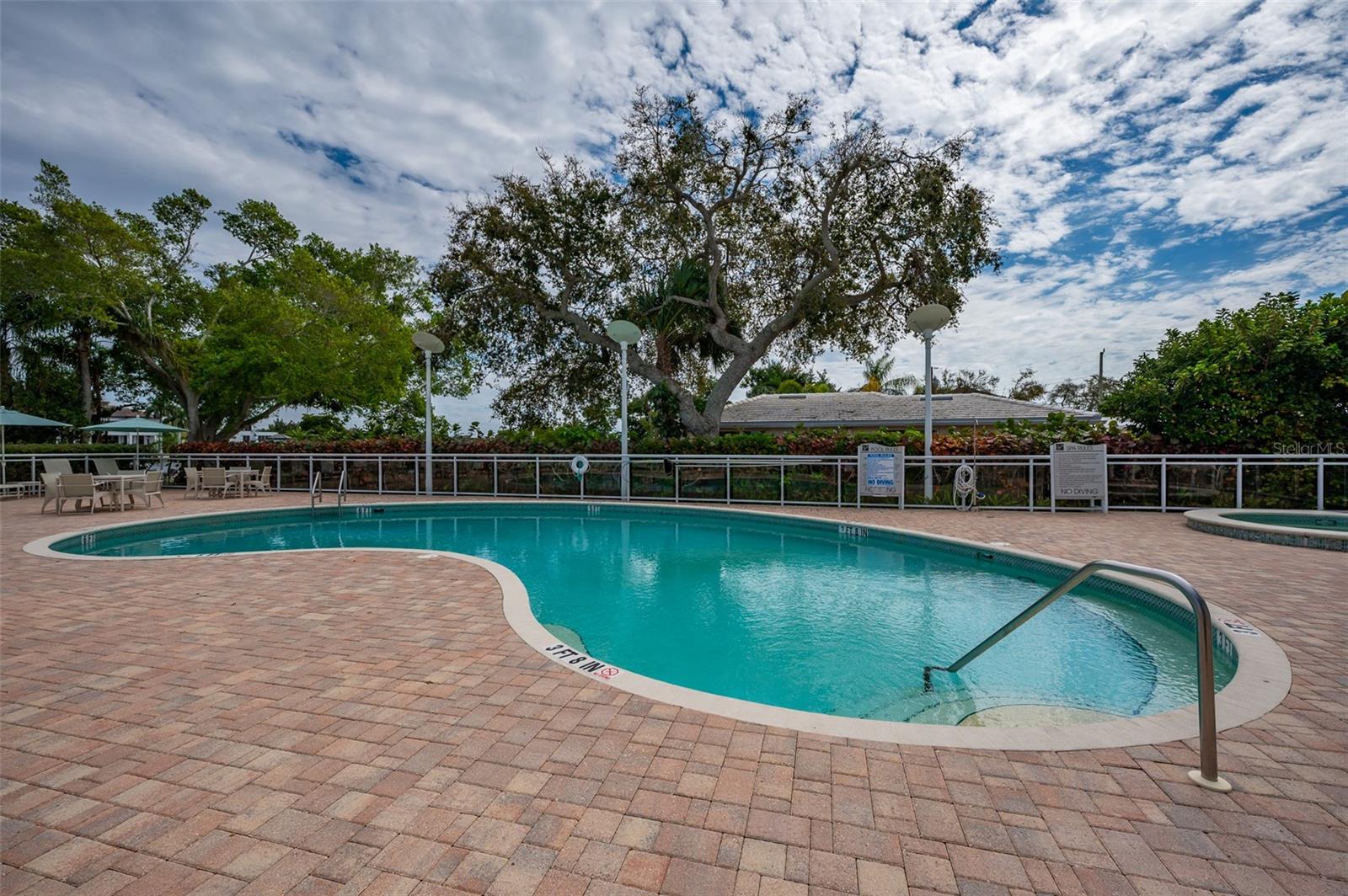 1660 SUMMERHOUSE LN #102, SARASOTA, FL, 34242