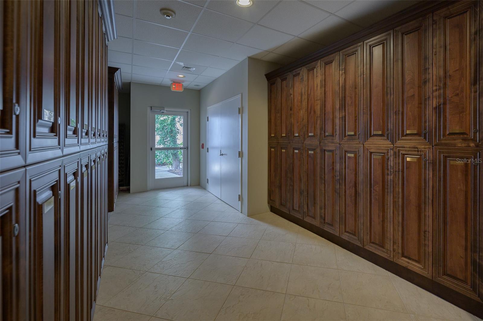 1660 SUMMERHOUSE LN #102, SARASOTA, FL, 34242