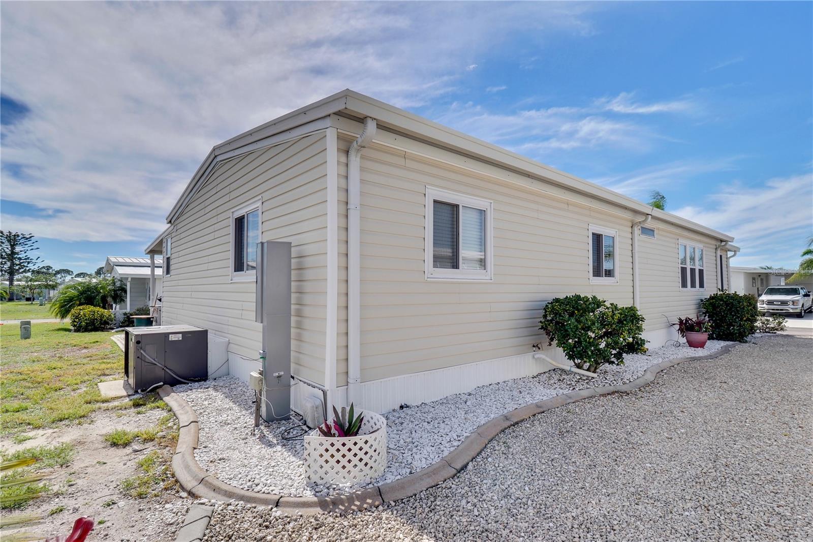 4 N FLORA VISTA ST, ENGLEWOOD, FL, 34223