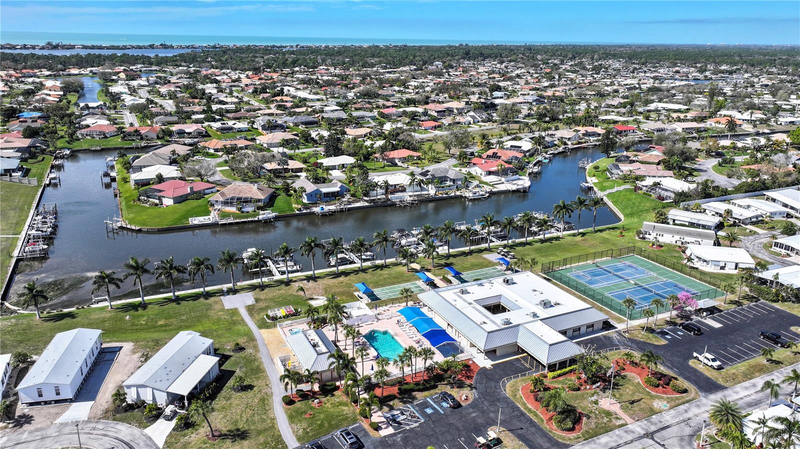 4 N FLORA VISTA ST, ENGLEWOOD, FL, 34223