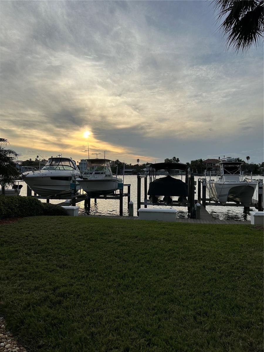 736 ISLAND WAY #204, CLEARWATER, FL, 33767