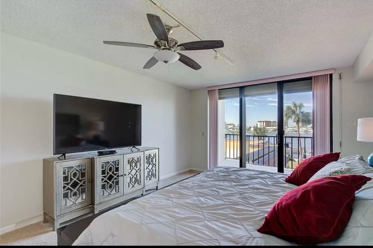 736 ISLAND WAY #204, CLEARWATER, FL, 33767