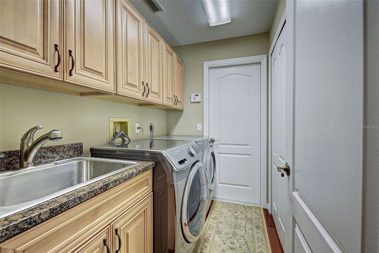 1037 BECKLEY CIR, VENICE, FL, 34292