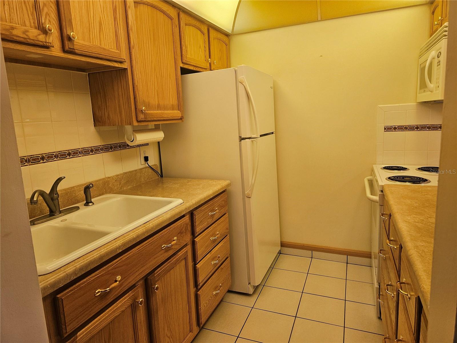 4748 AZALEA DR #104D, NEW PORT RICHEY, FL, 34652