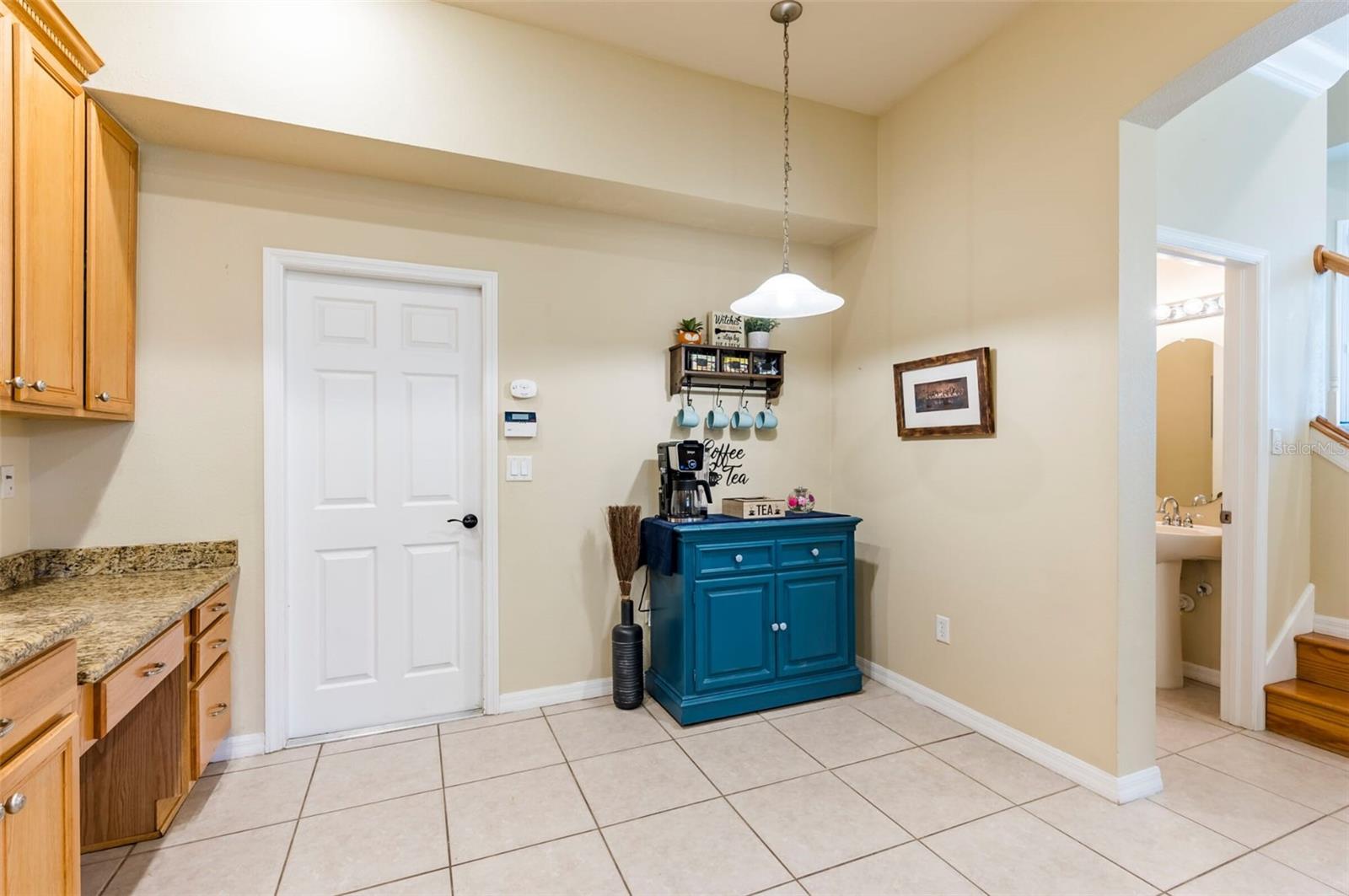 98 S HIGHLAND AVE #202, TARPON SPRINGS, FL, 34689