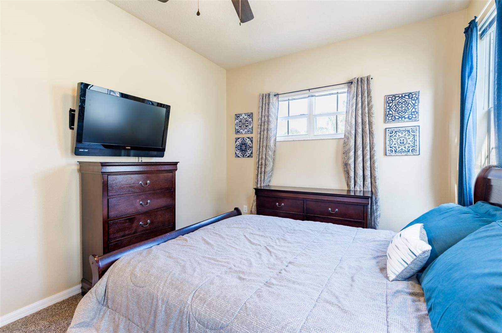 98 S HIGHLAND AVE #202, TARPON SPRINGS, FL, 34689