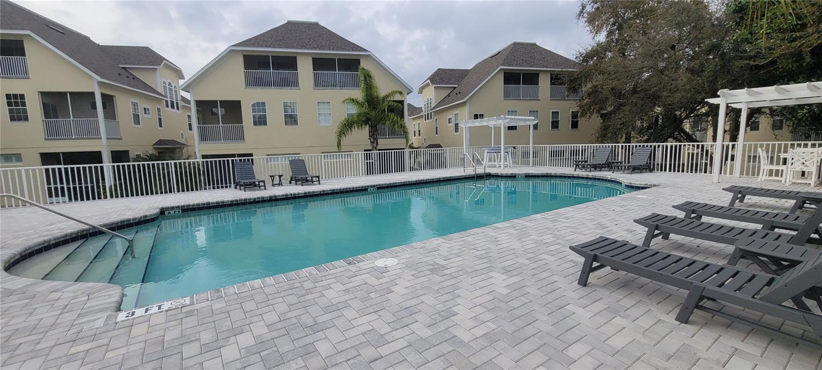 98 S HIGHLAND AVE #202, TARPON SPRINGS, FL, 34689