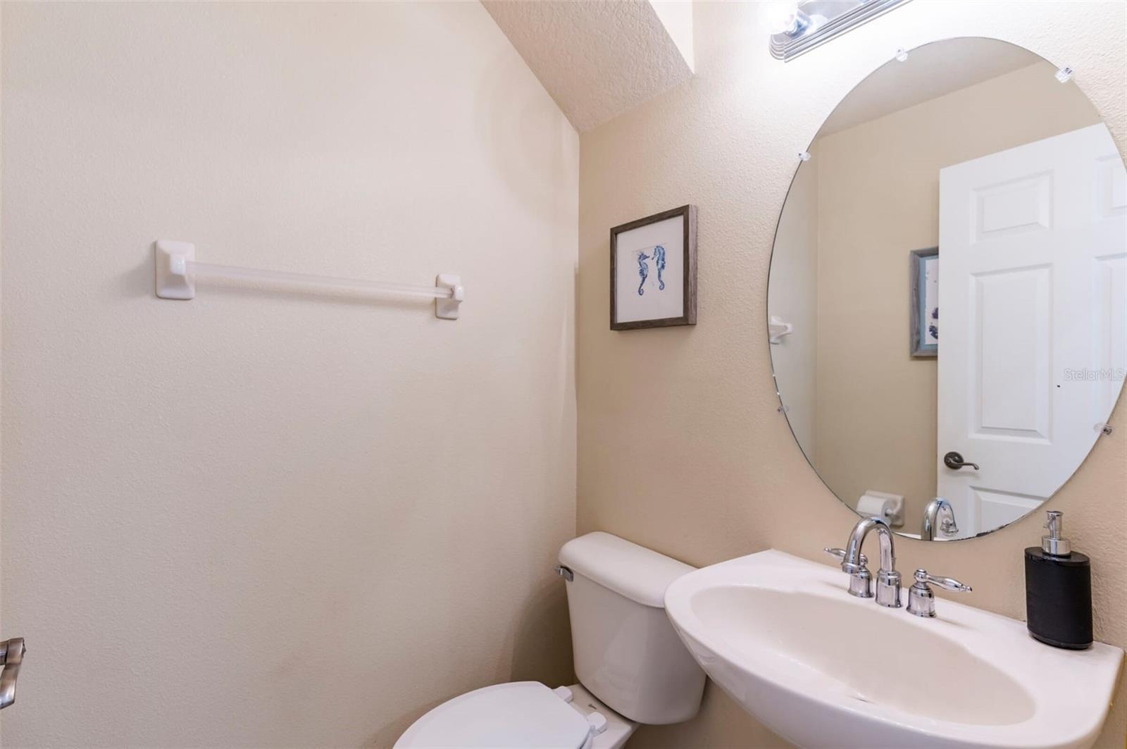 98 S HIGHLAND AVE #202, TARPON SPRINGS, FL, 34689