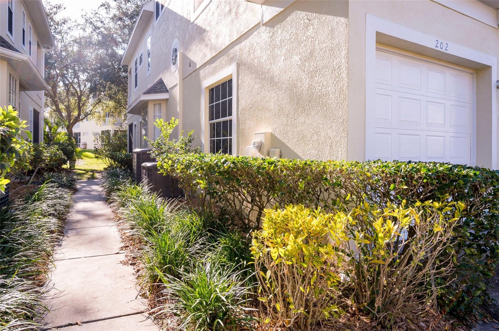 98 S HIGHLAND AVE #202, TARPON SPRINGS, FL, 34689