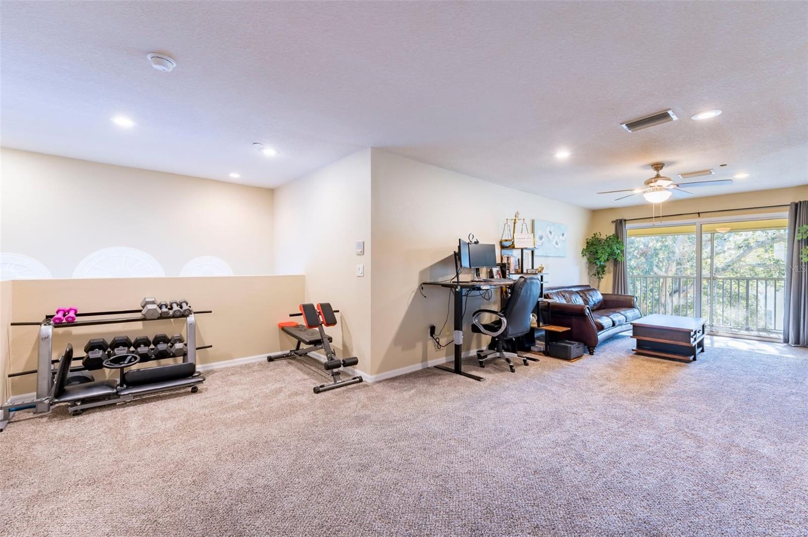 98 S HIGHLAND AVE #202, TARPON SPRINGS, FL, 34689