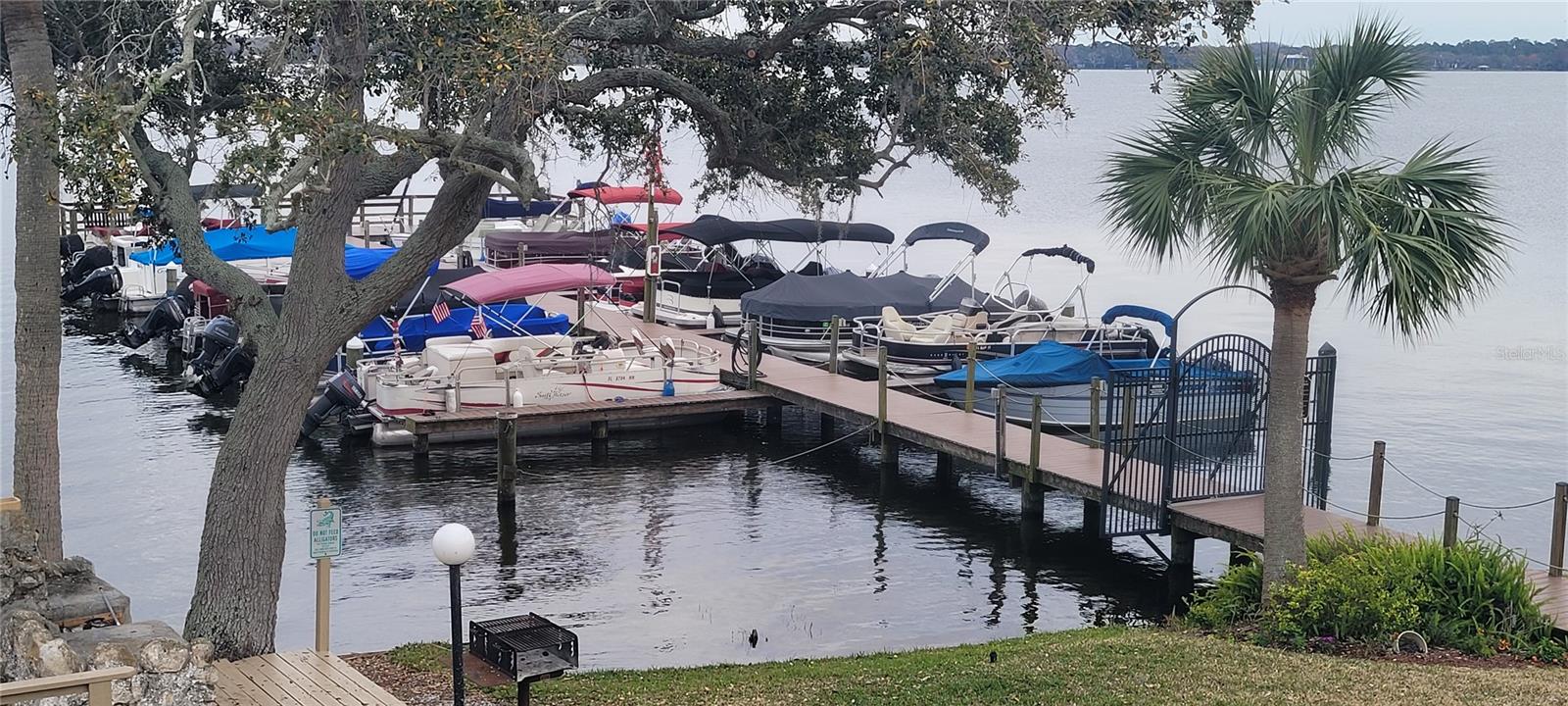 98 S HIGHLAND AVE #202, TARPON SPRINGS, FL, 34689