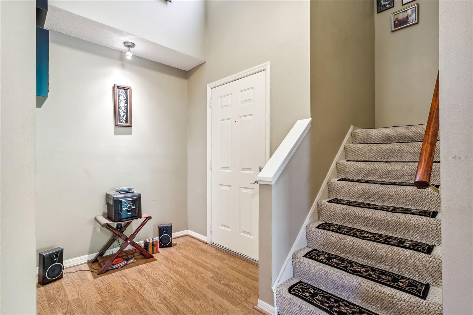 2923 W GANDY BLVD, TAMPA, FL, 33611