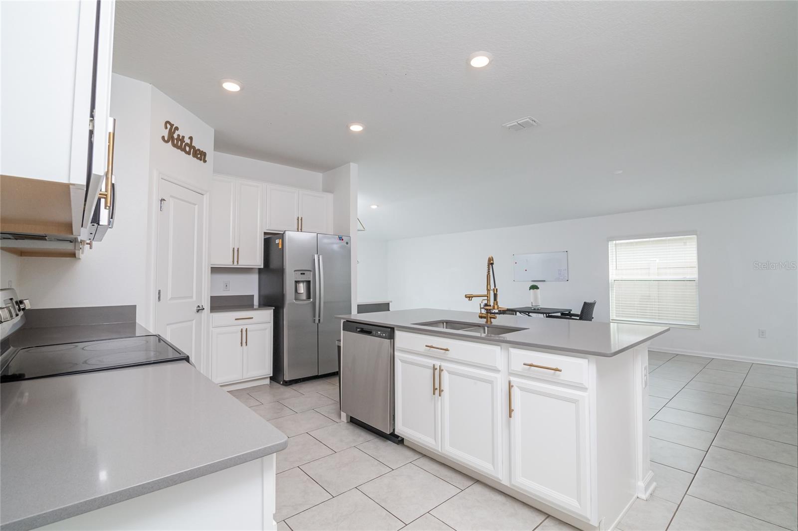 132 PINEYWOODS ST, ST CLOUD, FL, 34772