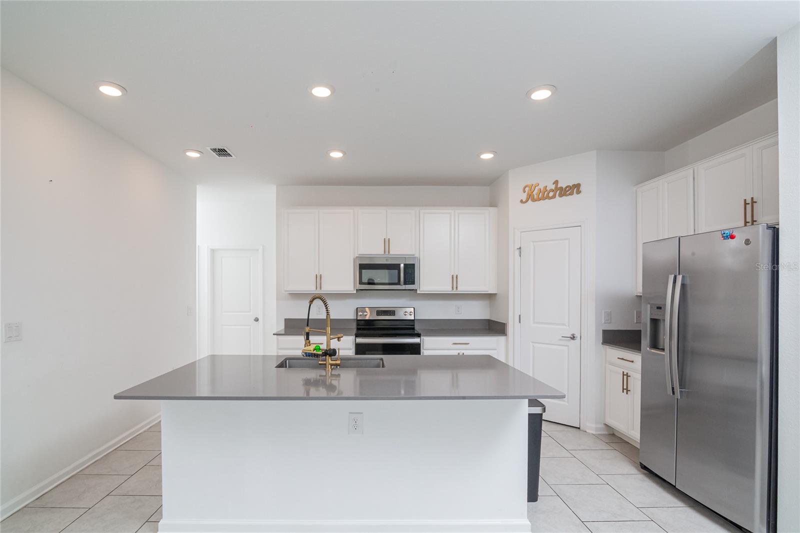 132 PINEYWOODS ST, ST CLOUD, FL, 34772