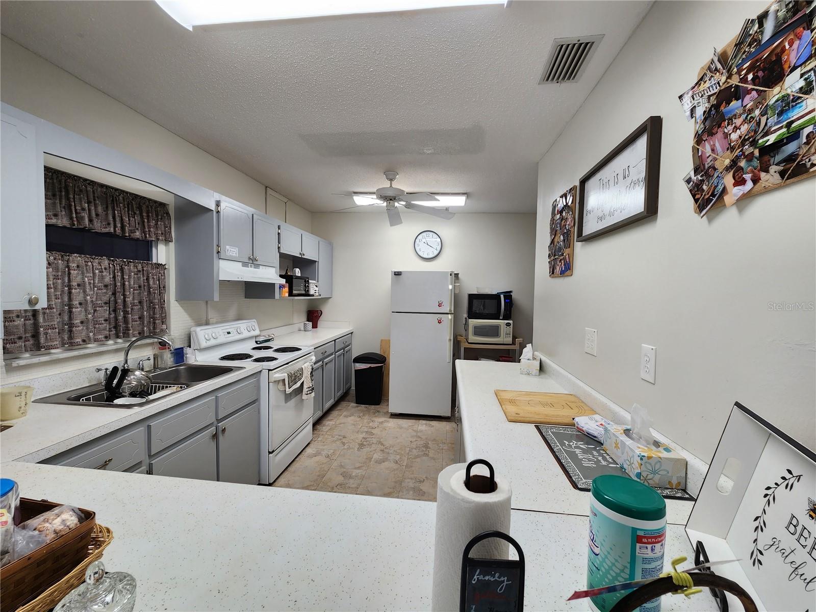 4746 AZALEA DR #107, NEW PORT RICHEY, FL, 34652