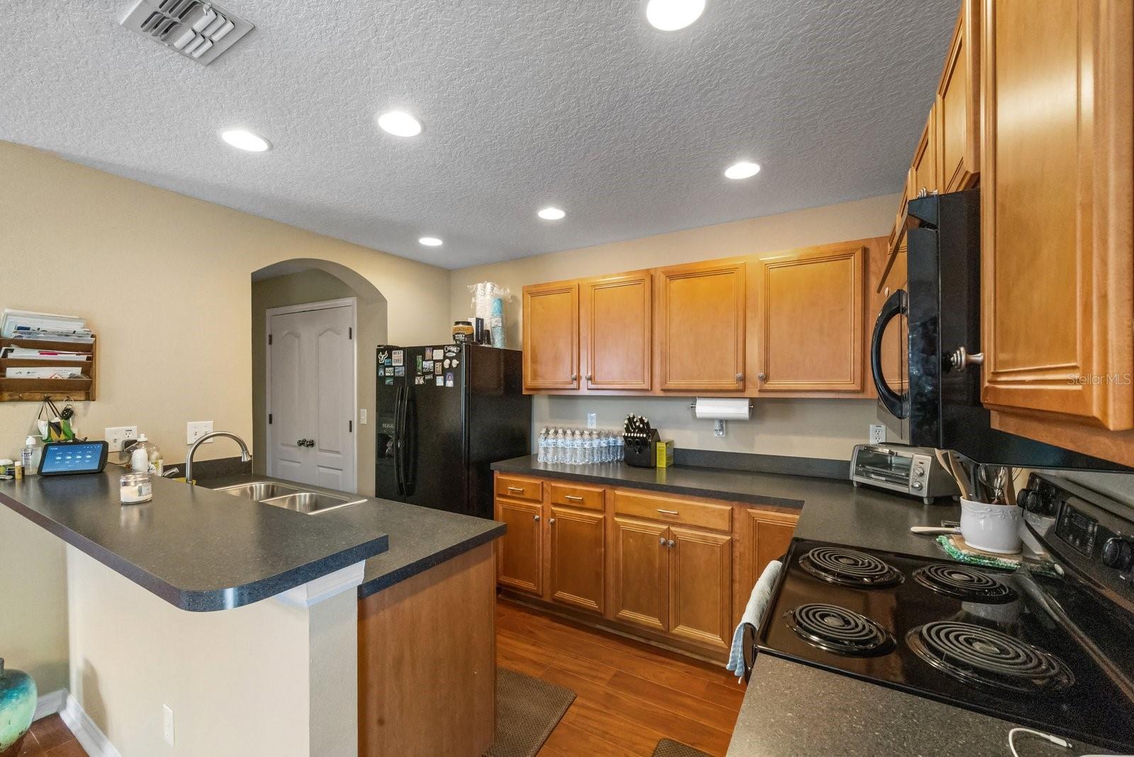 4564 LIMERICK DR, TAMPA, FL, 33610