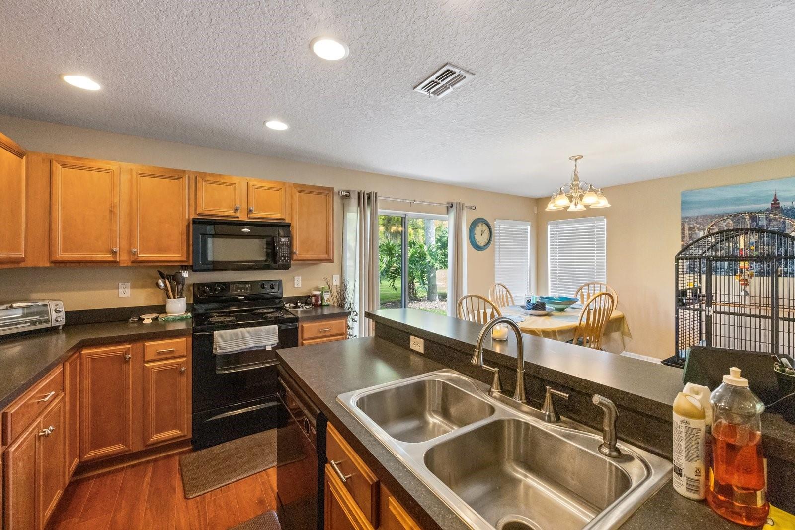 4564 LIMERICK DR, TAMPA, FL, 33610