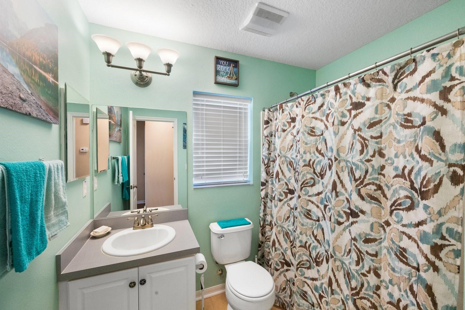 4564 LIMERICK DR, TAMPA, FL, 33610