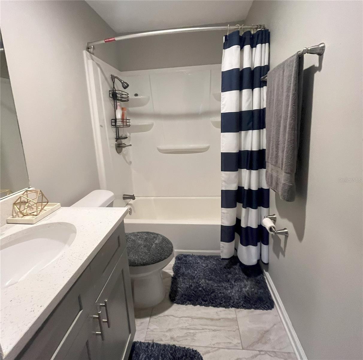 U8231511 Property Photo