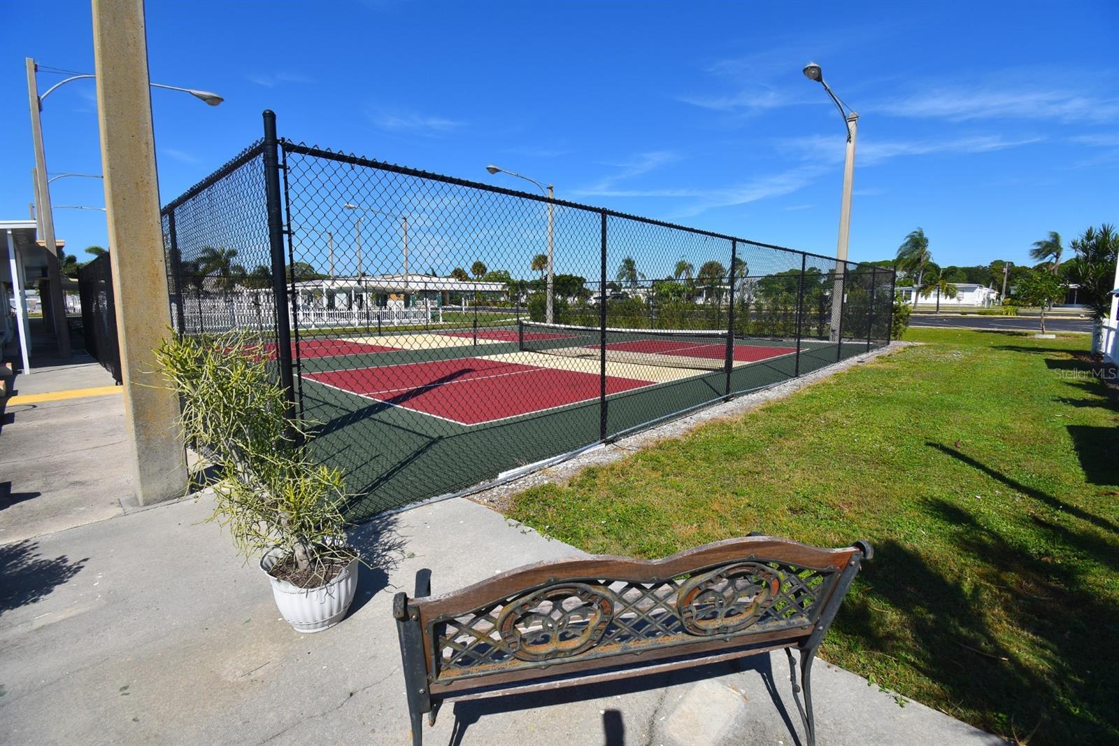 1817 INNISBROOK LN, SARASOTA, FL, 34234