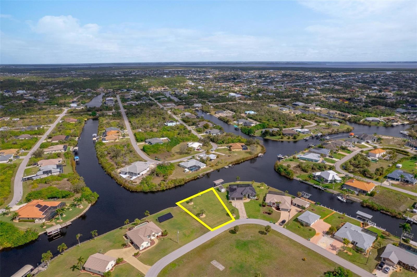 9372 GALAXIE CIR, PORT CHARLOTTE, FL, 33981