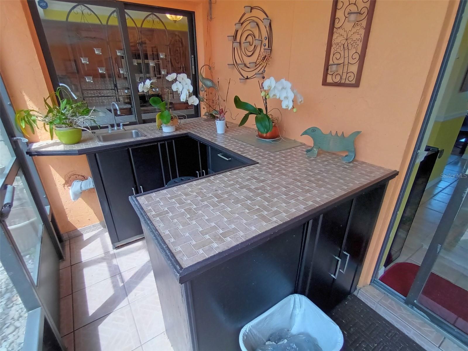 3722 GLEN OAKS MANOR DR, SARASOTA, FL, 34232