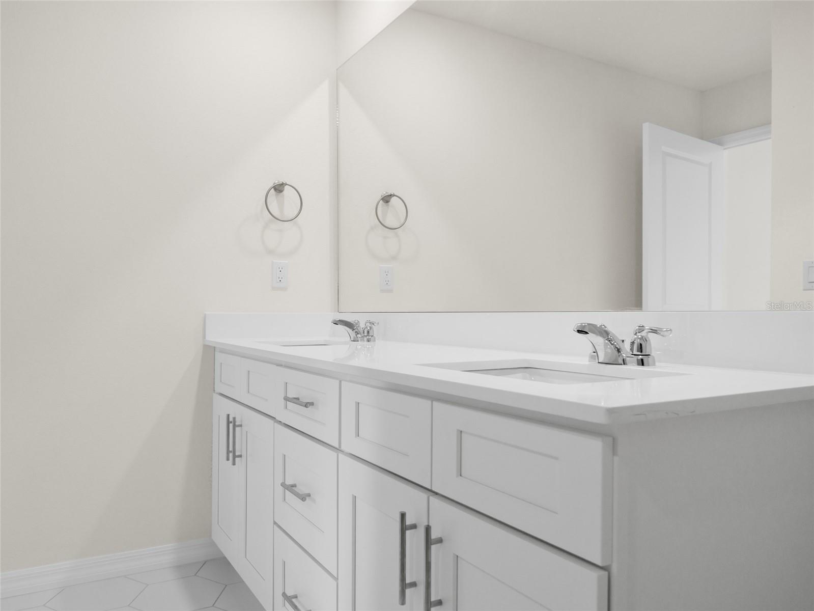 5255 FARMINGTON AVE, NORTH PORT, FL, 34288