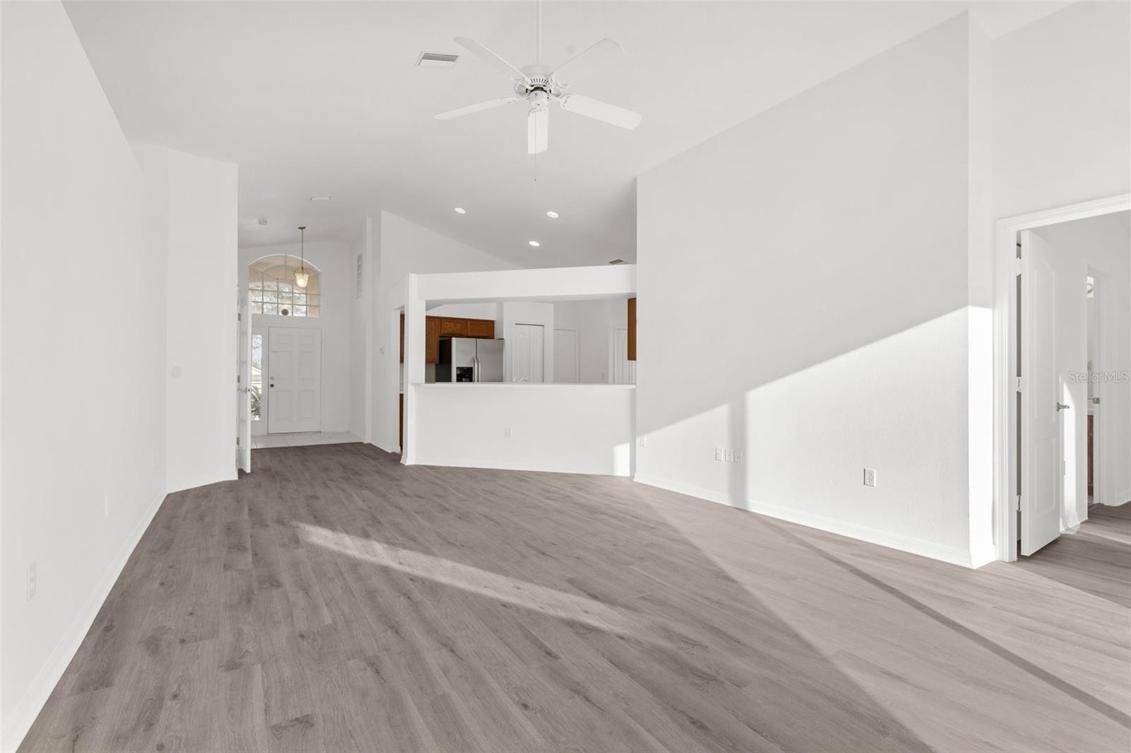 7602 MERCHANTVILLE CIR, ZEPHYRHILLS, FL, 33540