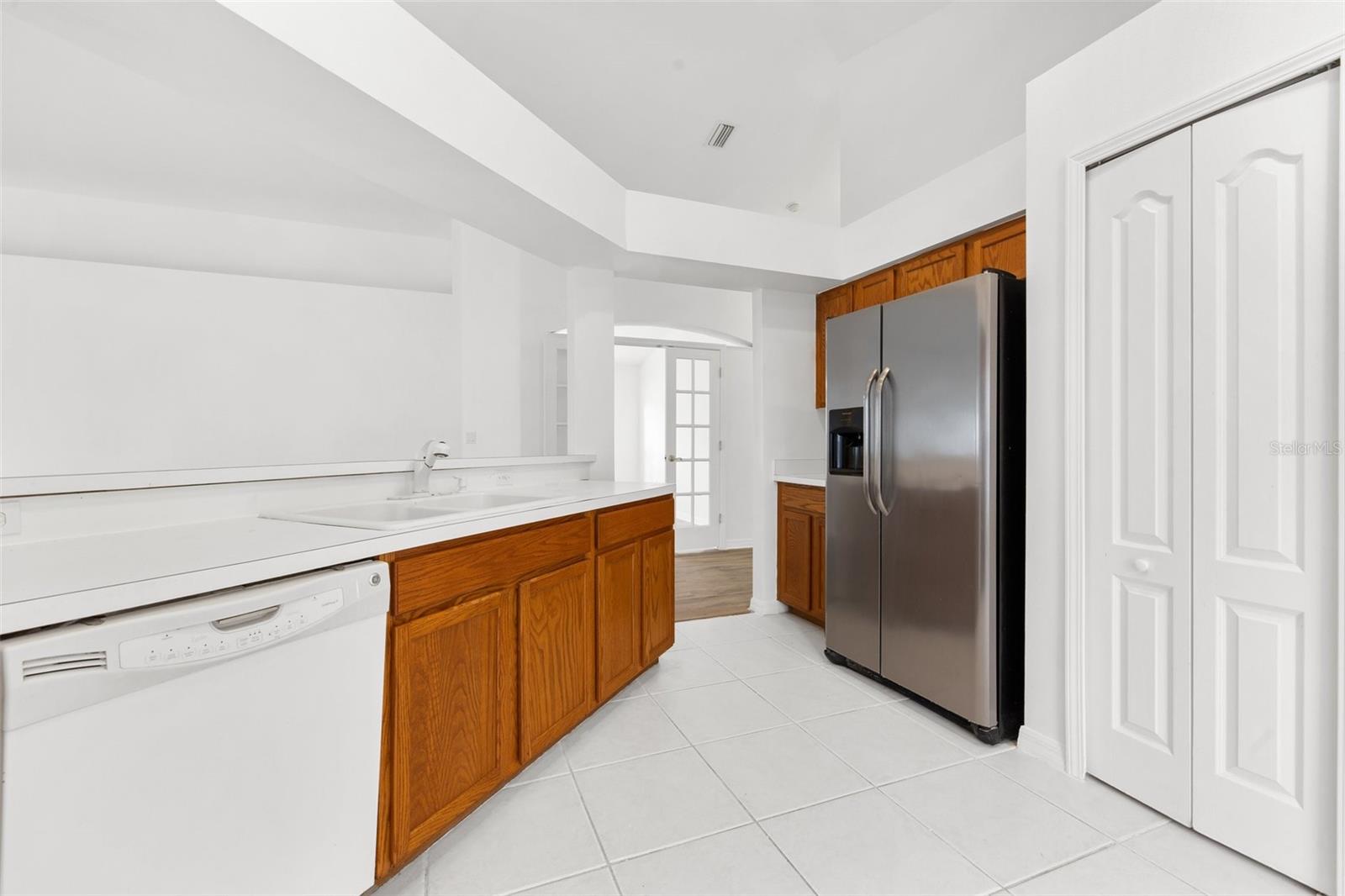7602 MERCHANTVILLE CIR, ZEPHYRHILLS, FL, 33540