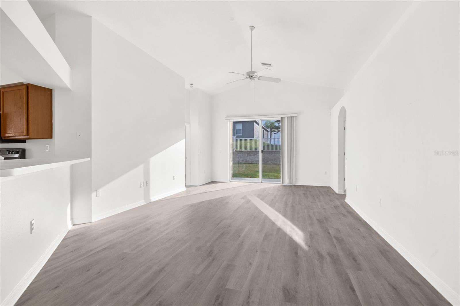 7602 MERCHANTVILLE CIR, ZEPHYRHILLS, FL, 33540