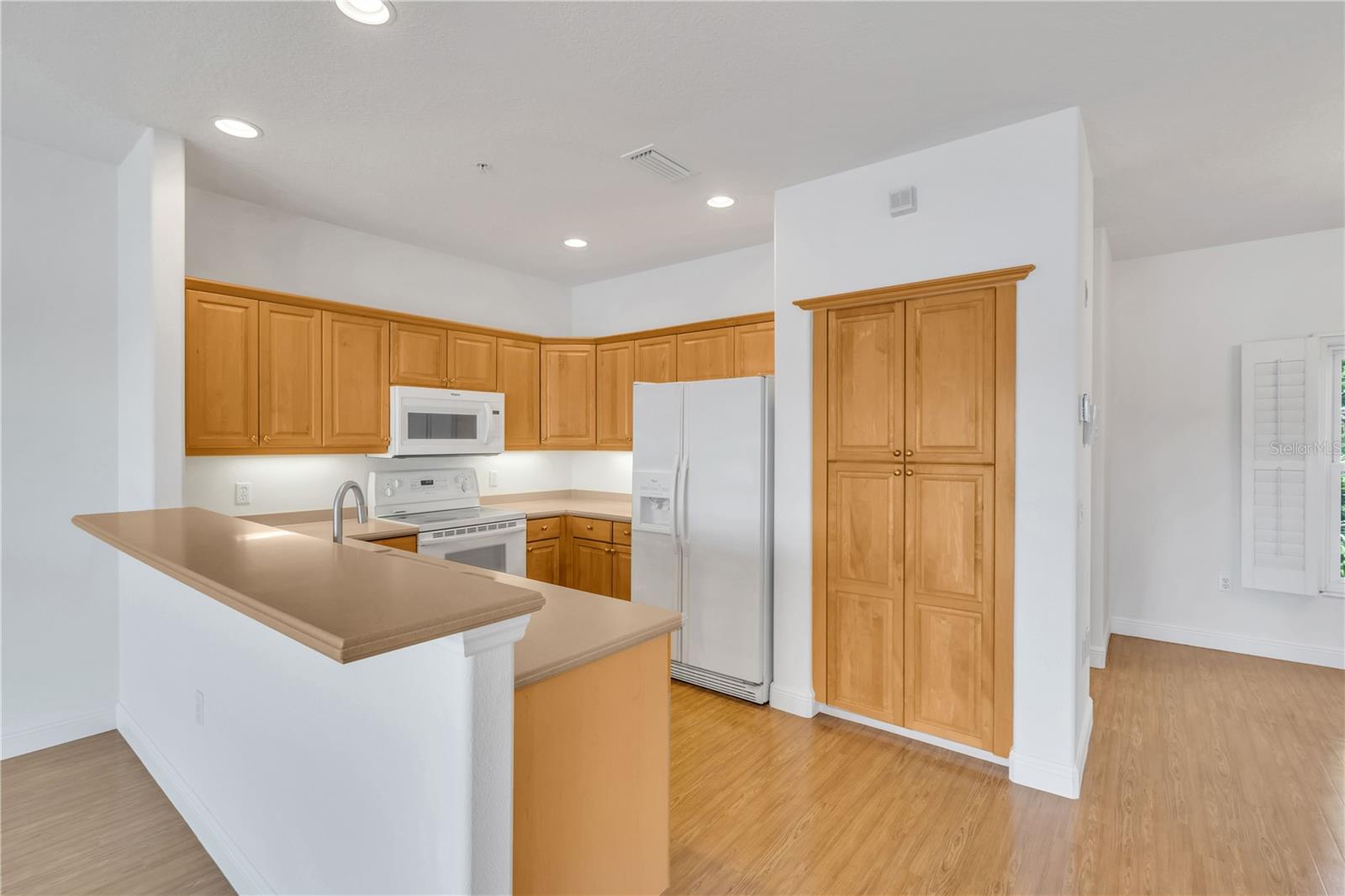 9207 MIDNIGHT PASS RD #4, SARASOTA, FL, 34242