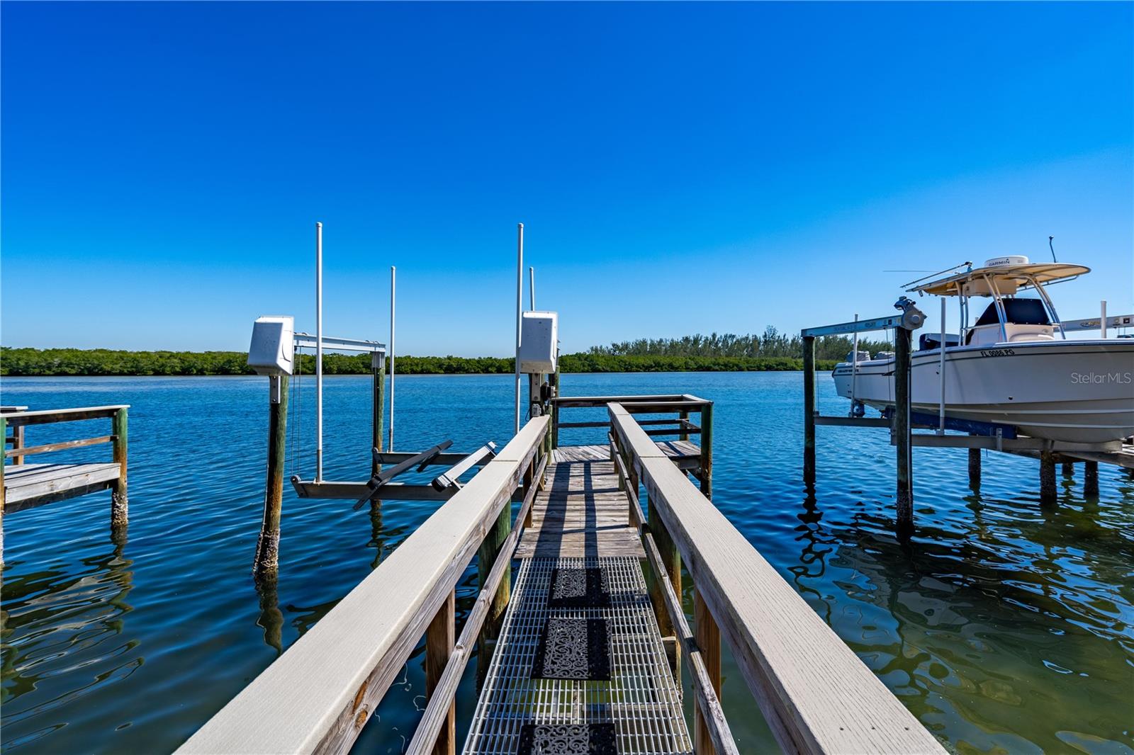 9207 MIDNIGHT PASS RD #4, SARASOTA, FL, 34242