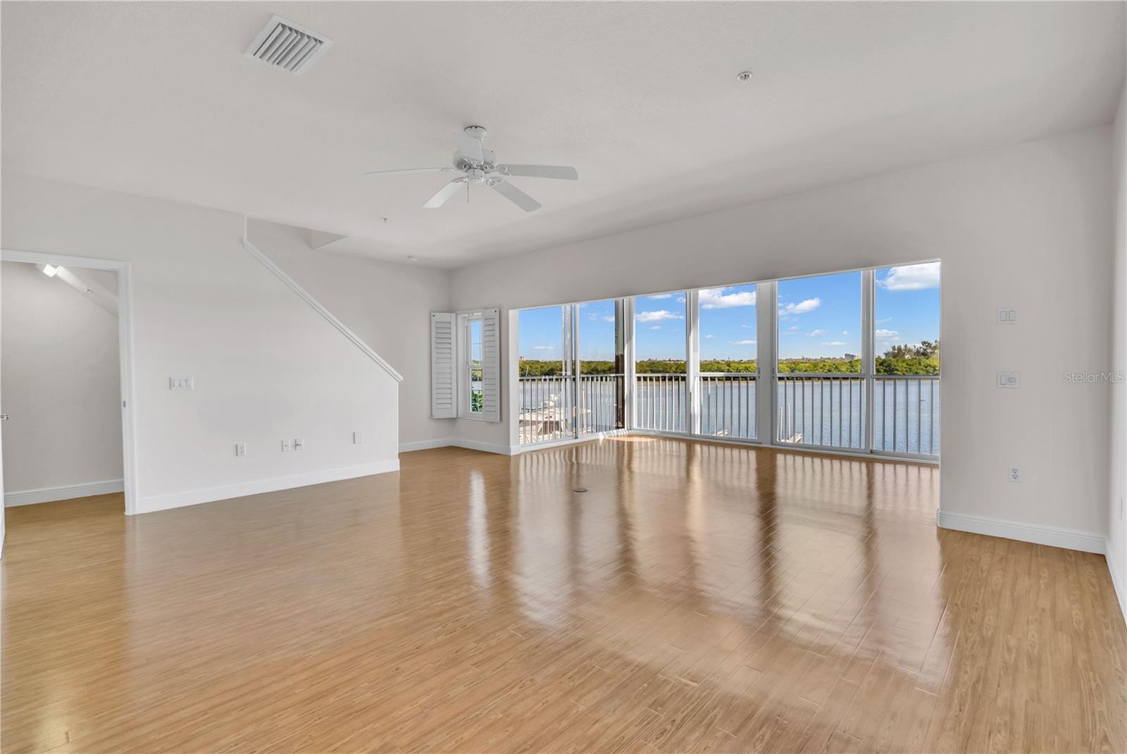9207 MIDNIGHT PASS RD #4, SARASOTA, FL, 34242