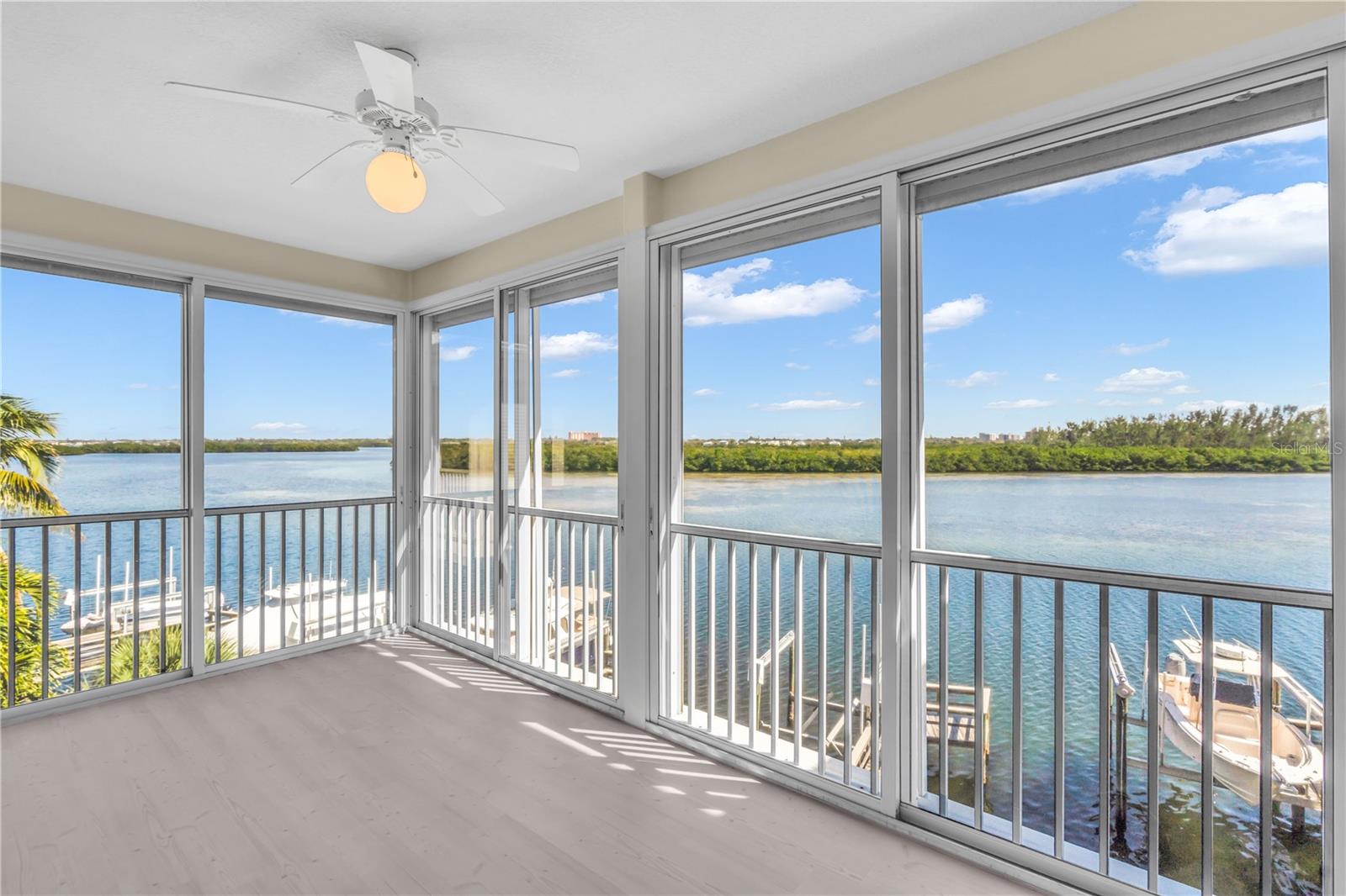 9207 MIDNIGHT PASS RD #4, SARASOTA, FL, 34242