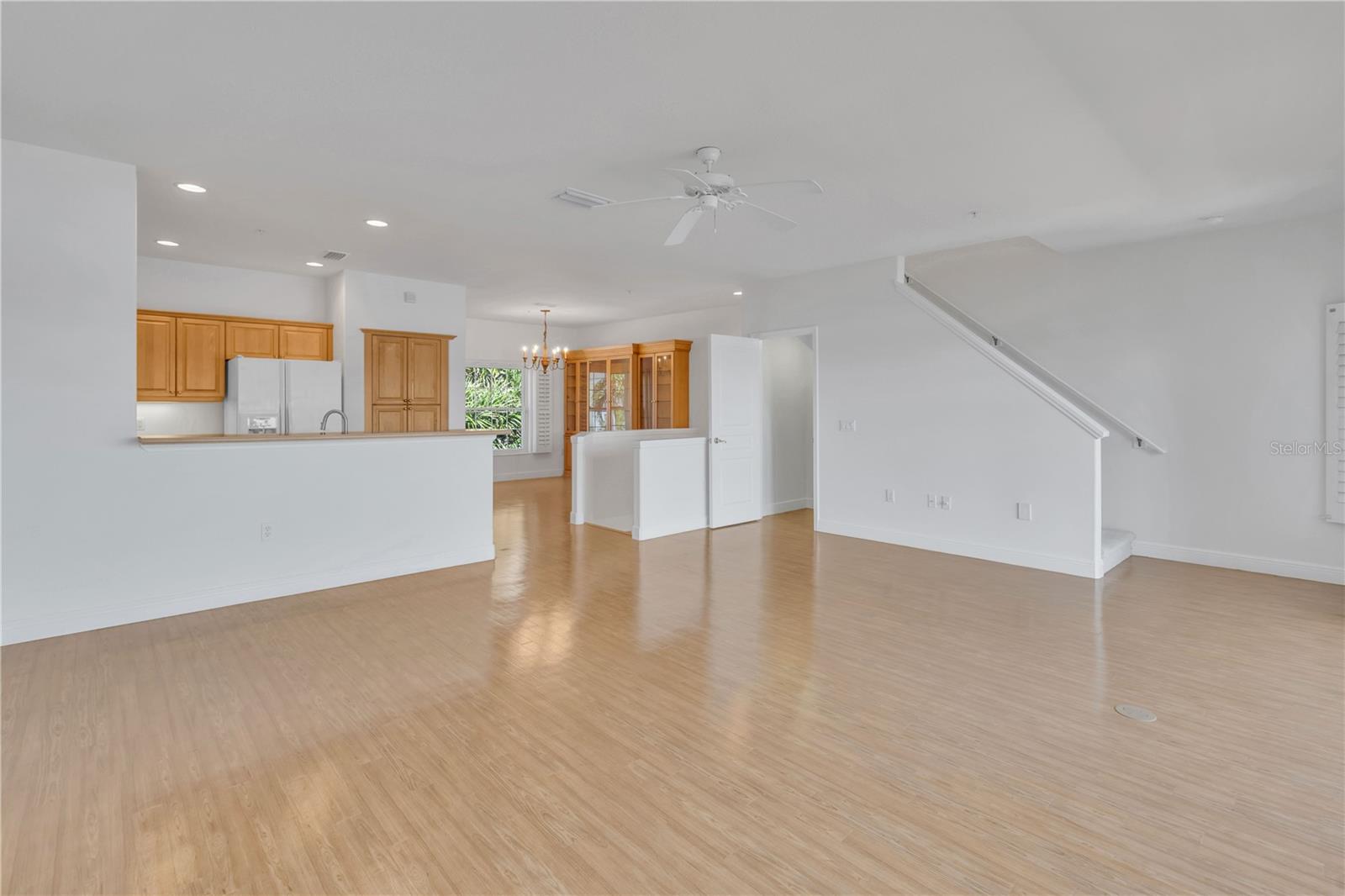 9207 MIDNIGHT PASS RD #4, SARASOTA, FL, 34242