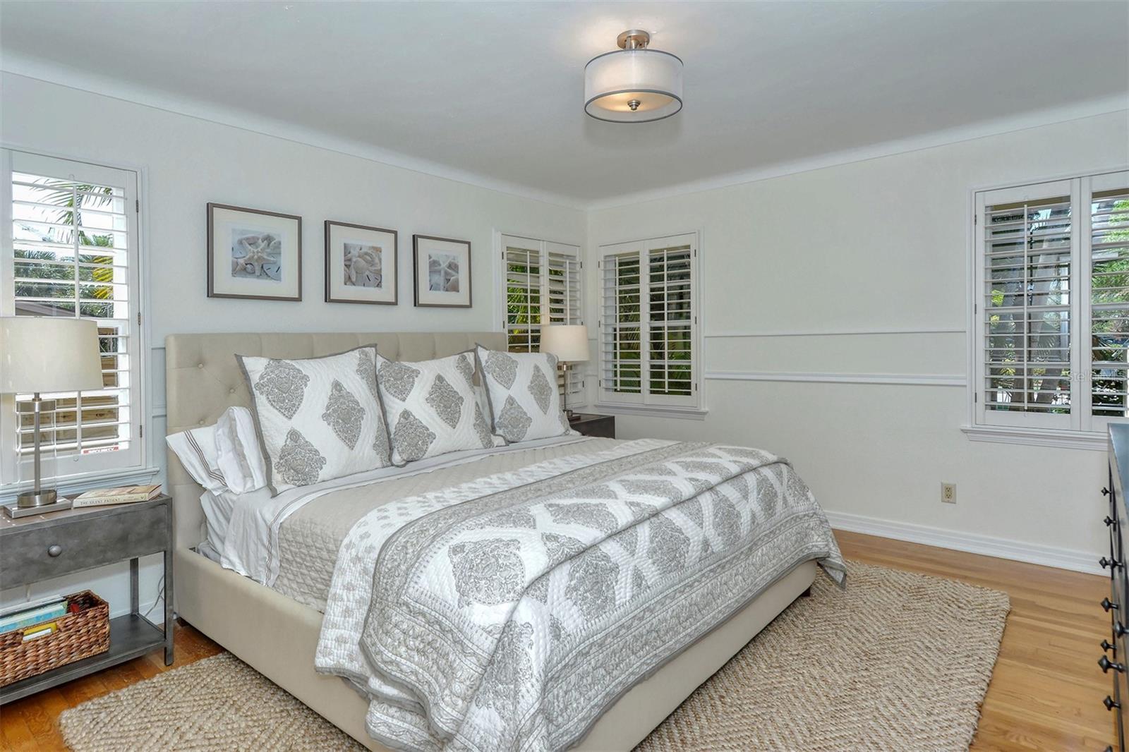 1747 WALDEMERE ST, SARASOTA, FL, 34239