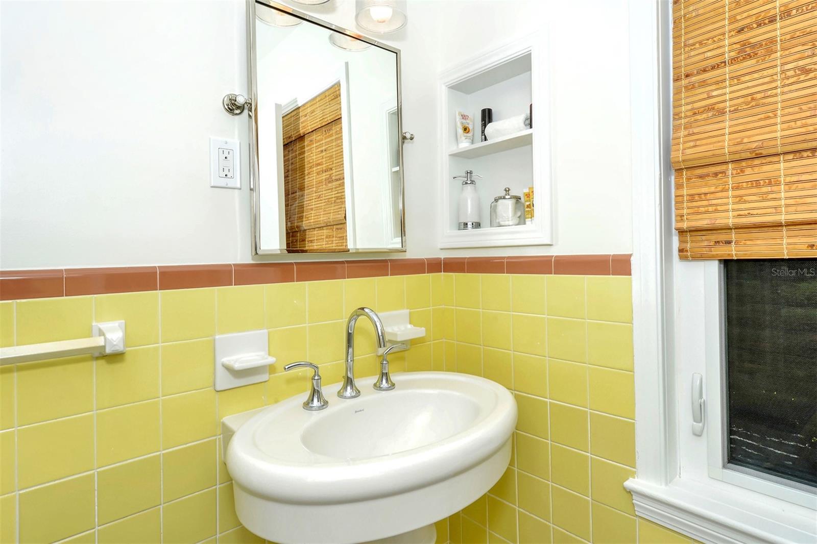 1747 WALDEMERE ST, SARASOTA, FL, 34239