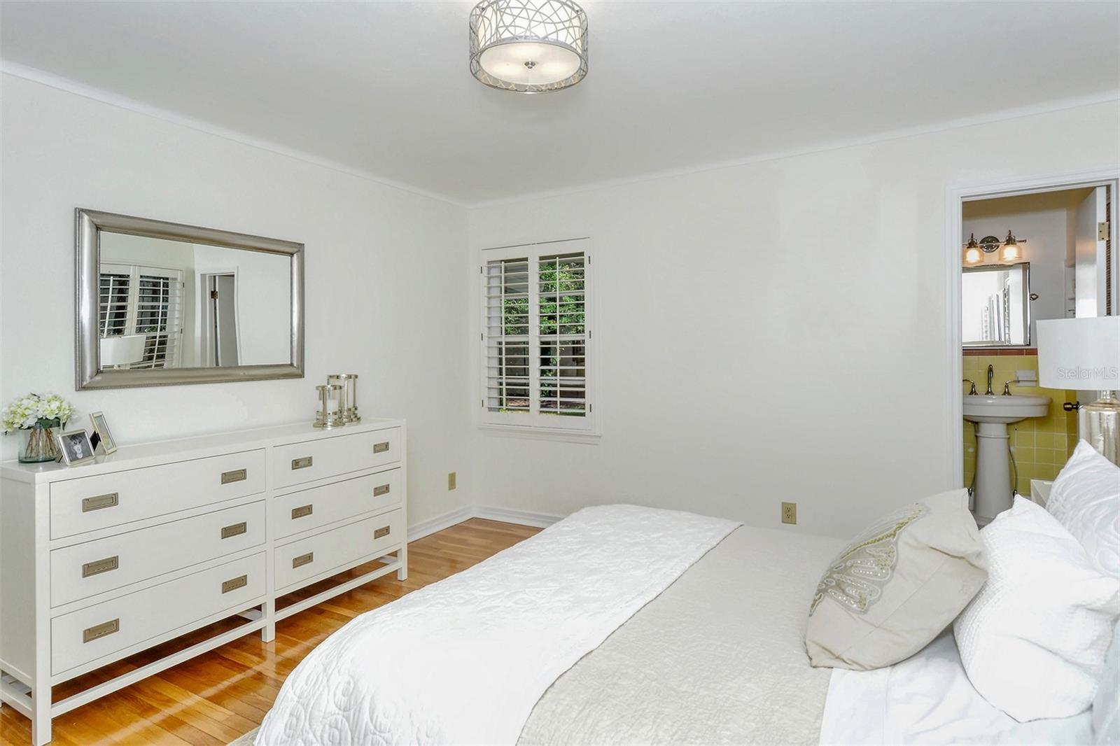 1747 WALDEMERE ST, SARASOTA, FL, 34239