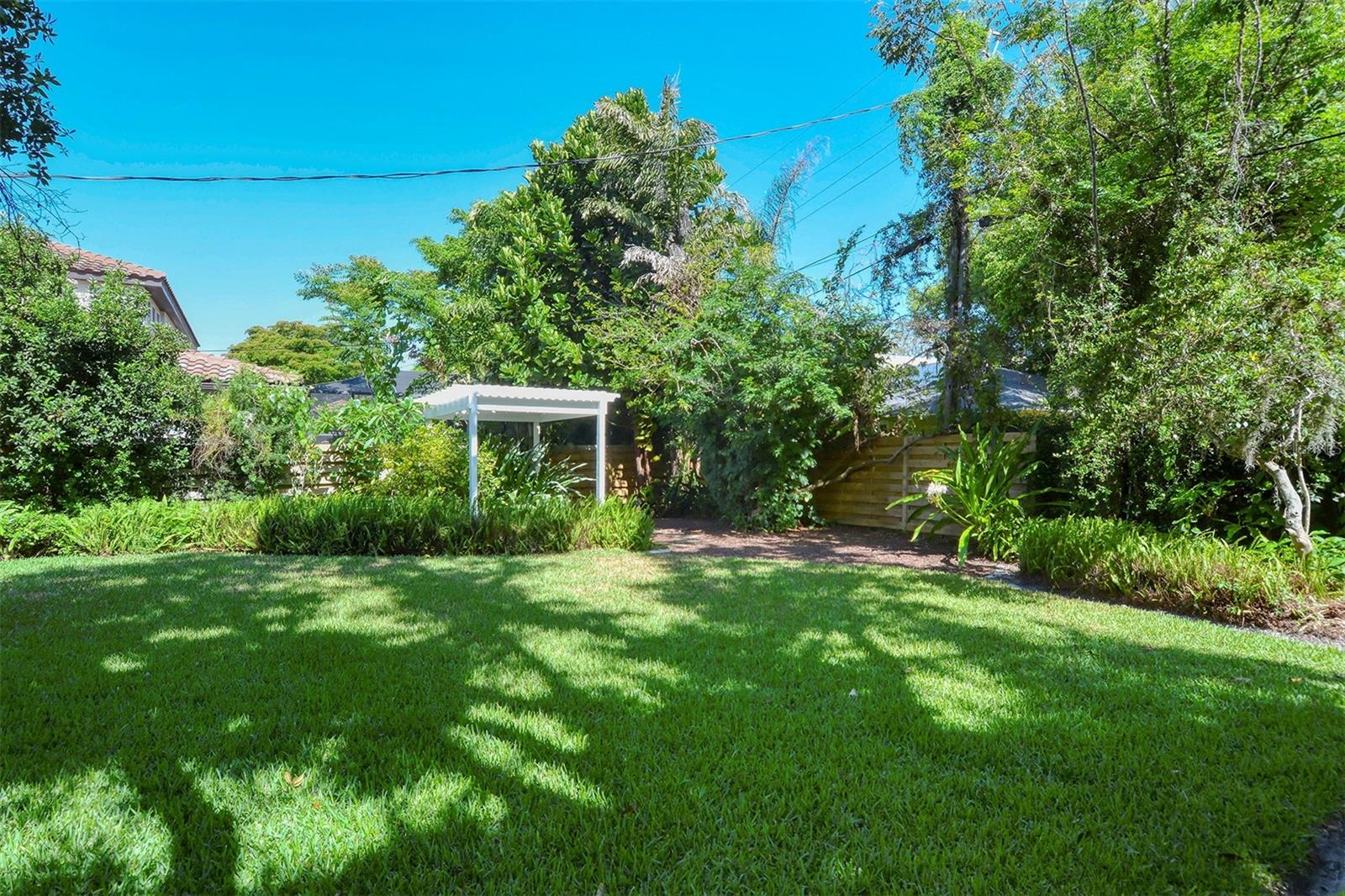 1747 WALDEMERE ST, SARASOTA, FL, 34239