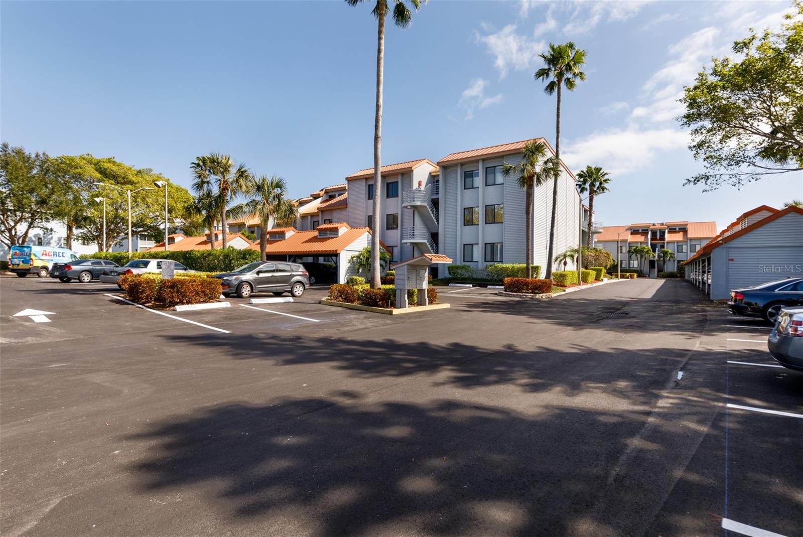 557 PINELLAS BAYWAY S #313, TIERRA VERDE, FL, 33715