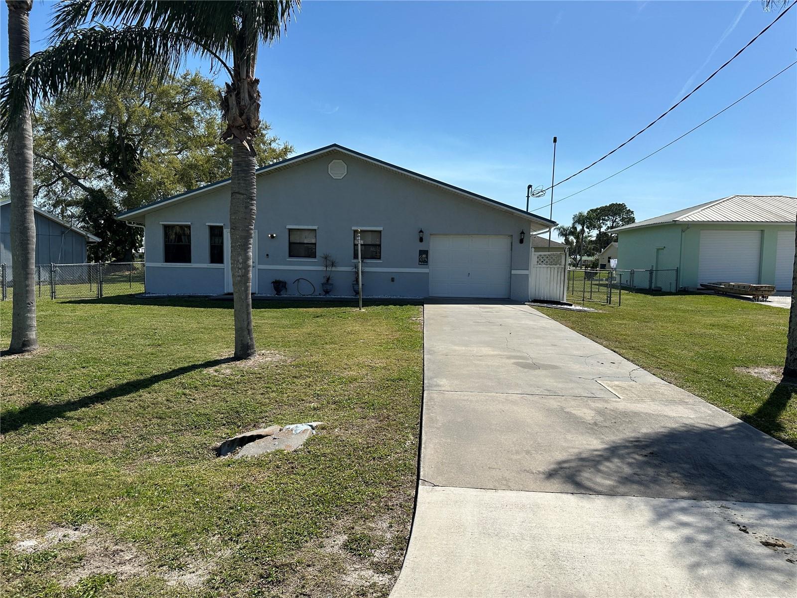 1997 HUNTER RD, OKEECHOBEE, FL, 34974