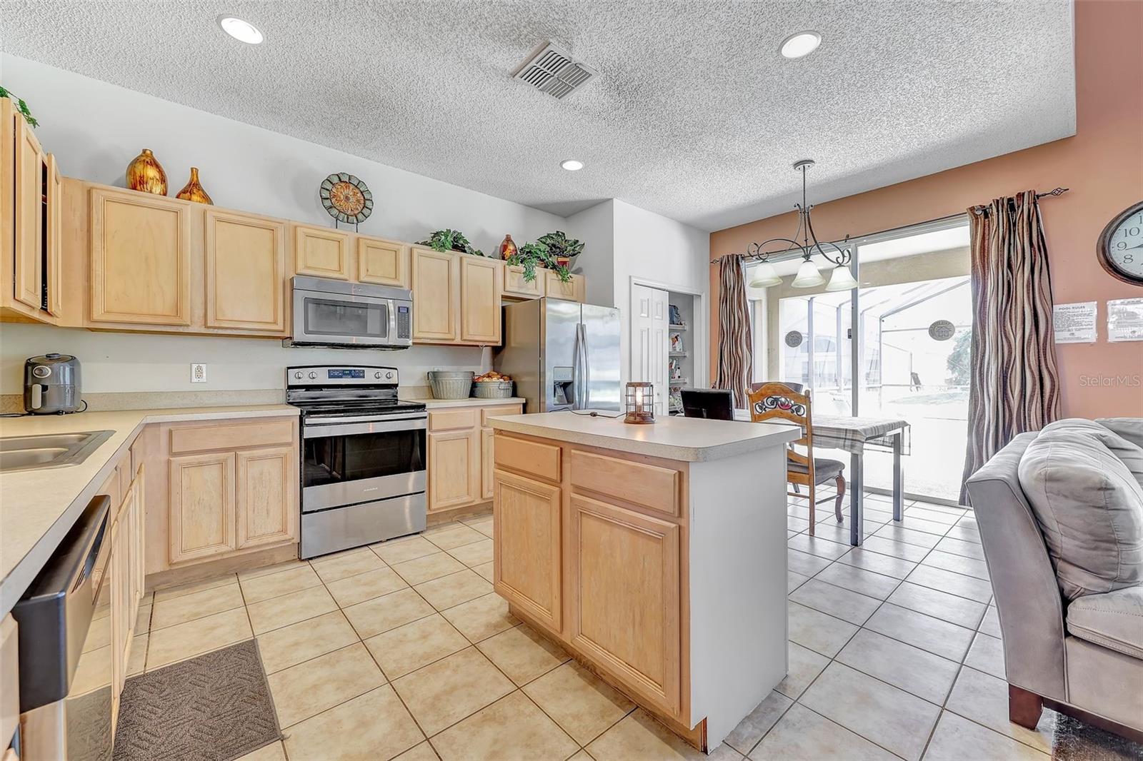 2731 LIDO KEY DR, KISSIMMEE, FL, 34747