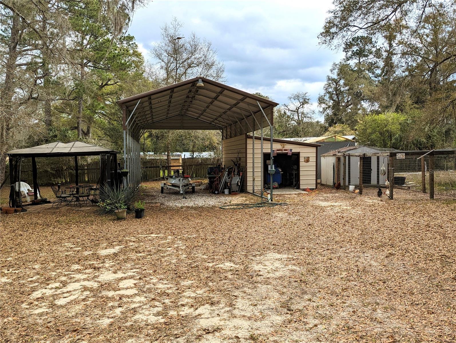 1718 N HIGHWAY 314A, SILVER SPRINGS, FL, 34488