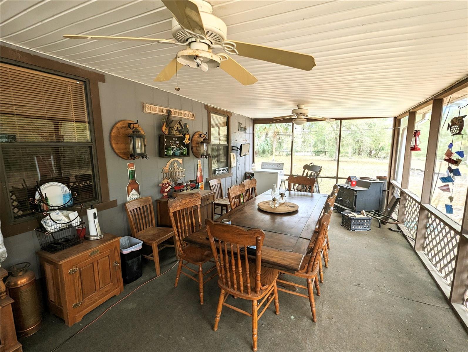 1718 N HIGHWAY 314A, SILVER SPRINGS, FL, 34488