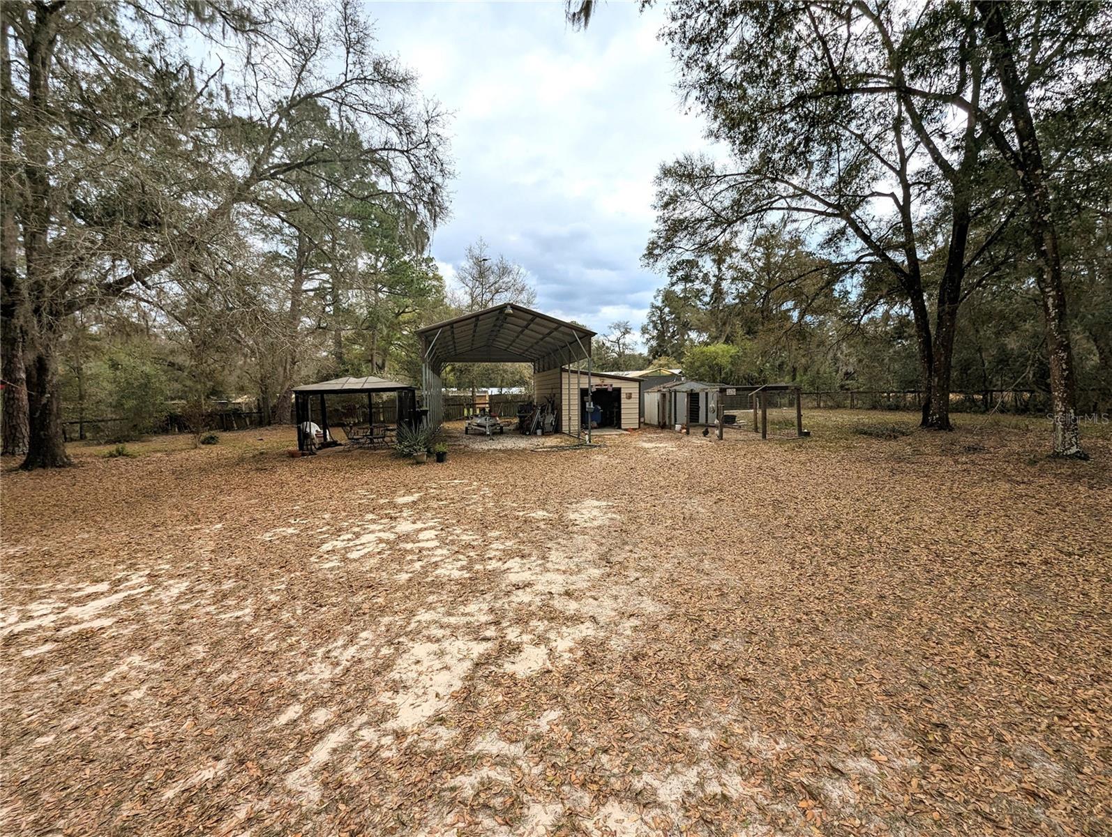 1718 N HIGHWAY 314A, SILVER SPRINGS, FL, 34488