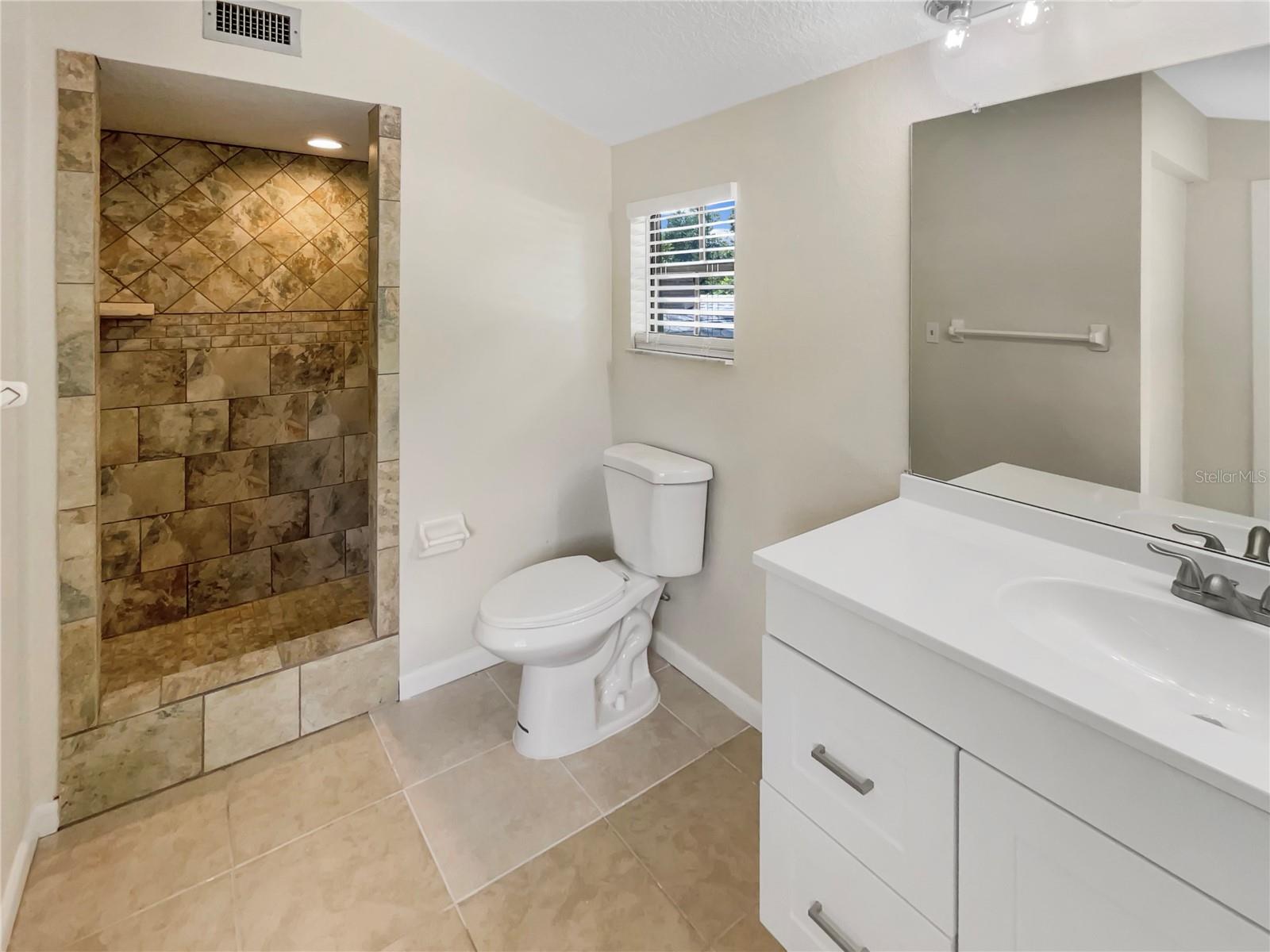 326 BANYAN DR, MAITLAND, FL, 32751