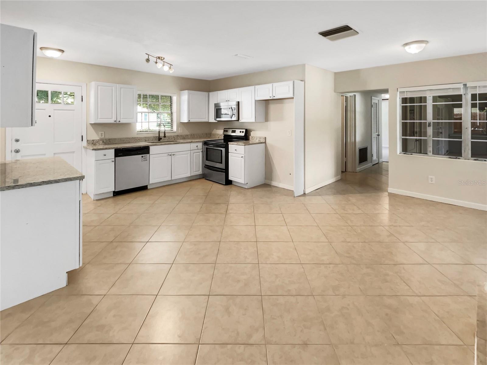 326 BANYAN DR, MAITLAND, FL, 32751