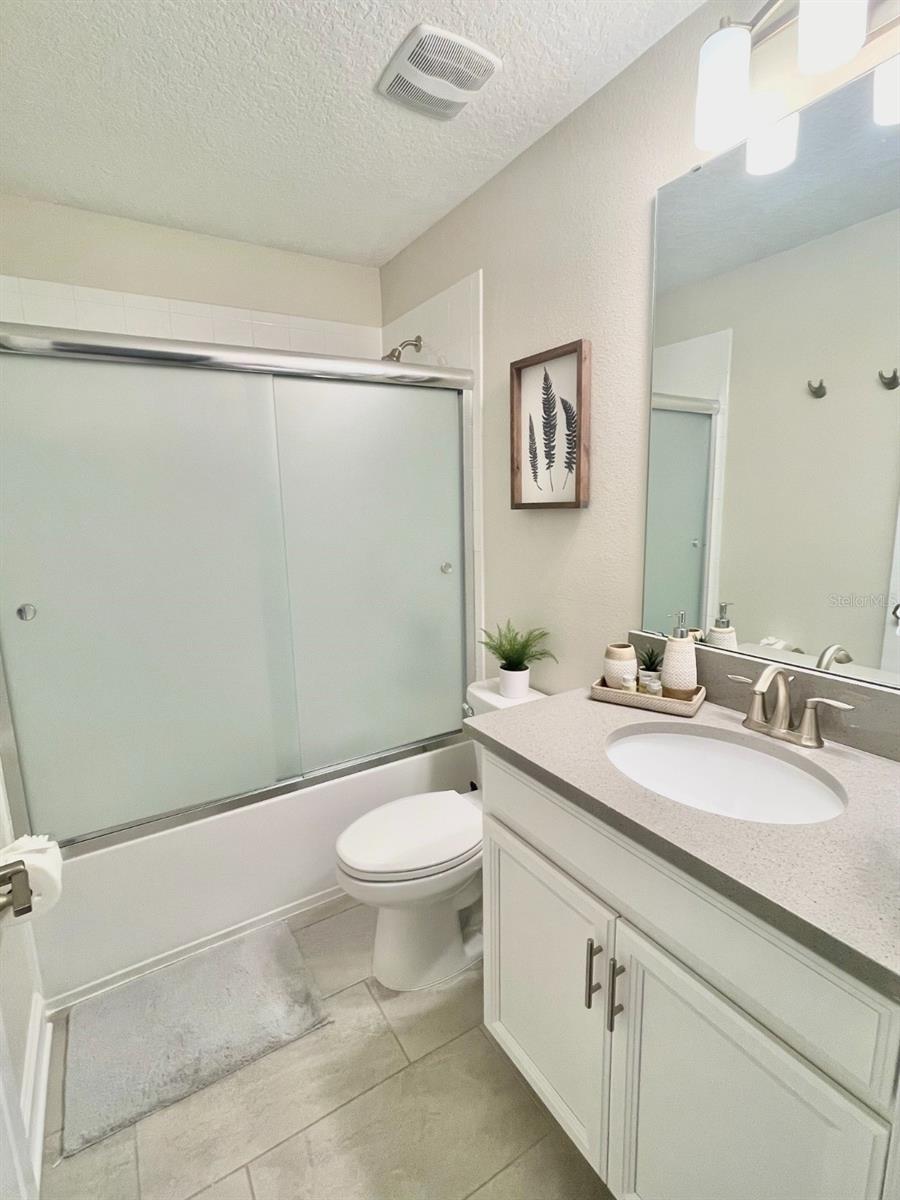 8854 CABOT CLIFFS DR, DAVENPORT, FL, 33896