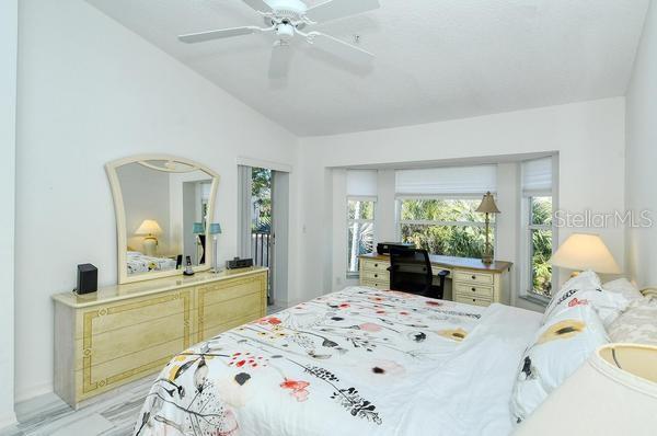 4640 TOWER HILL LN #2322, SARASOTA, FL, 34238