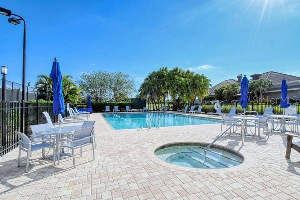4640 TOWER HILL LN #2322, SARASOTA, FL, 34238